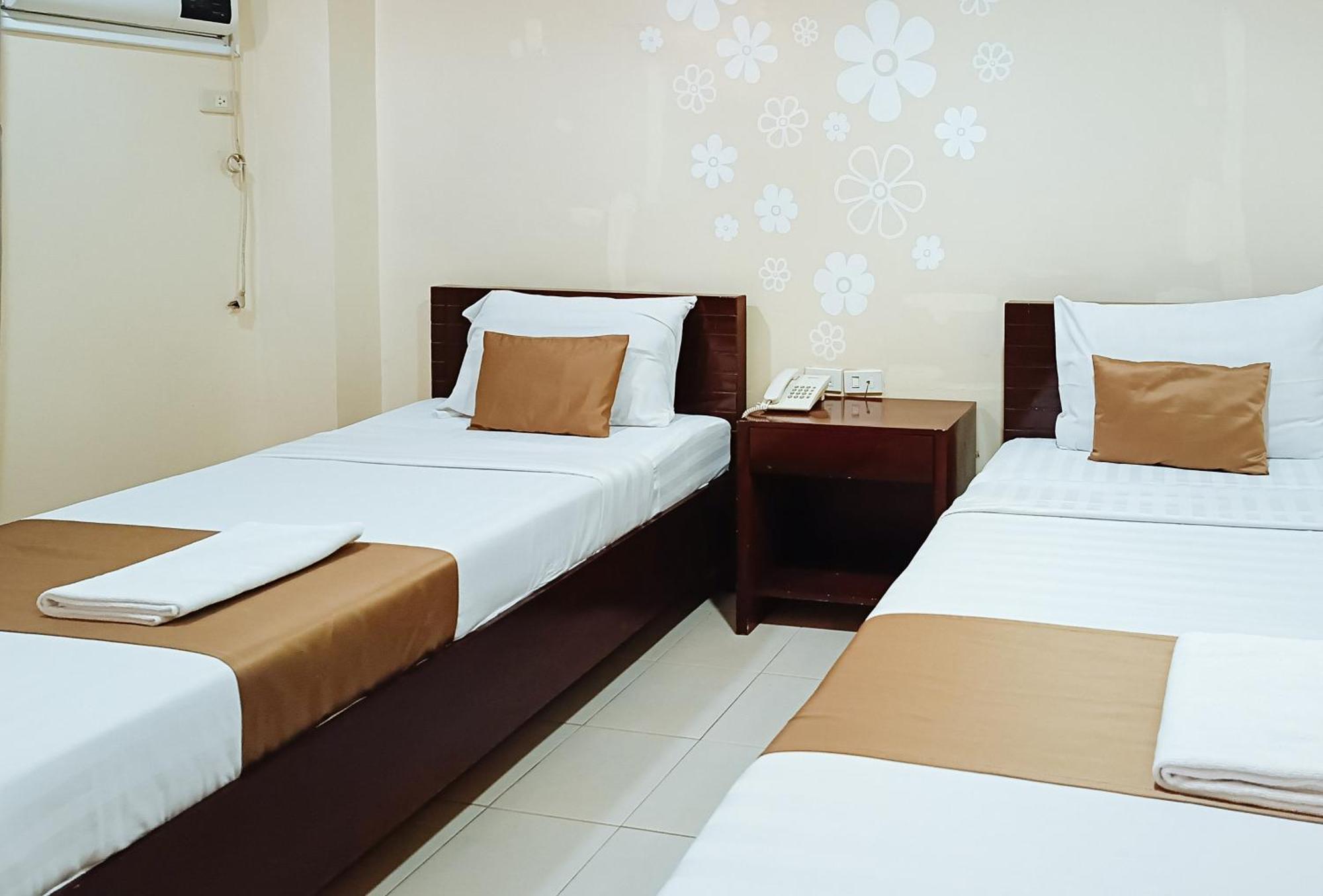Hotel Juliana By Reddoorz Tuguegarao City Luaran gambar