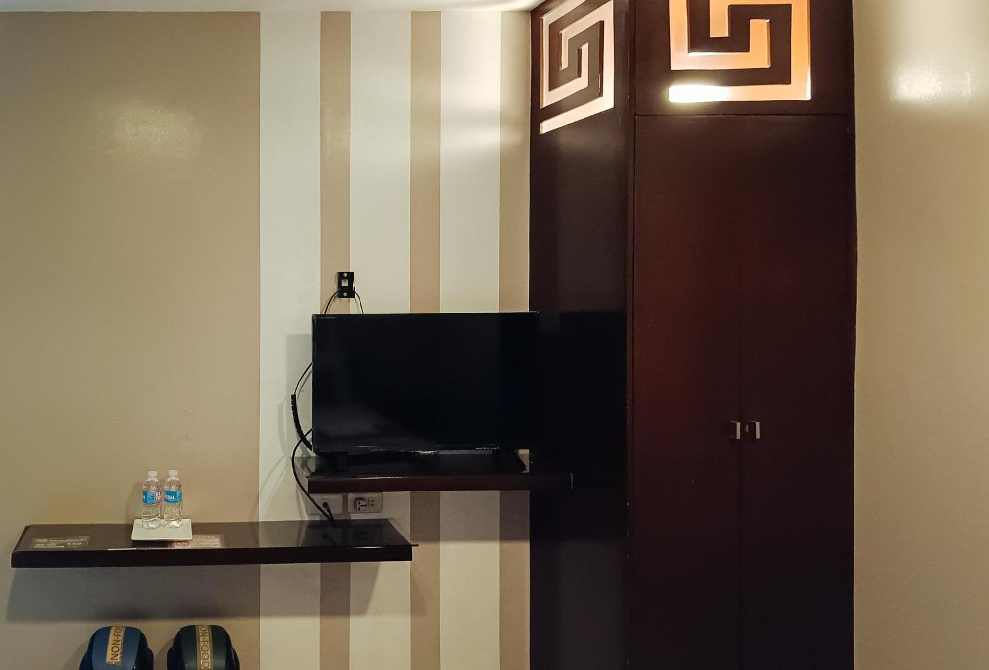 Hotel Juliana By Reddoorz Tuguegarao City Luaran gambar